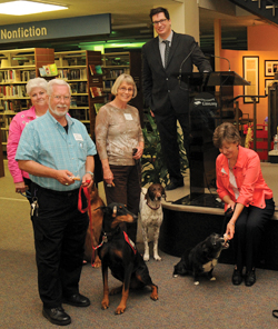 Tulsa (Okla.) City-County Library honors volunteers at a PAWS for Reading Volunteer Recognition ceremony in 2013. Photo: Tulsa (Okla.) City-County Library