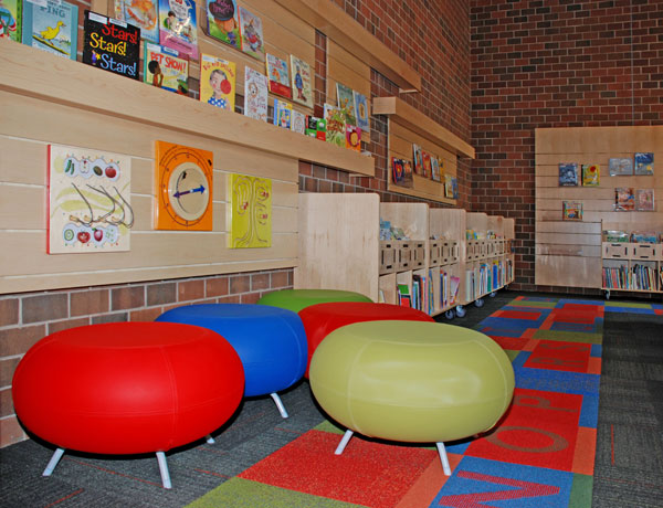 Hennepin County (Minn.) Library, Northeast Library
