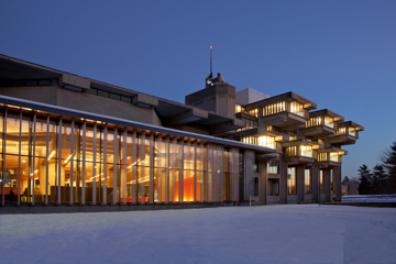 University of Massachusetts, Dartmouth—Claire T. Carney Library 