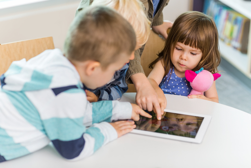 Young Children and New Media in Libraries