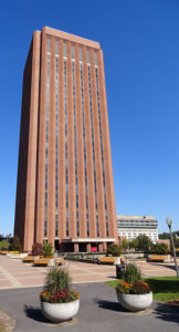 W. E. B. Du Bois Library at the University of Massachusetts Amherst Photo: ktr101 