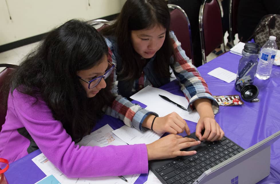 Photo: Santa Ana (Calif.) Public Library Girls Know CS Conference