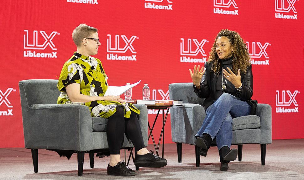 Michele Norris (r) speaks with ALA President Emily Drabinski on stage at the 2024 LibLearnX Opening Session