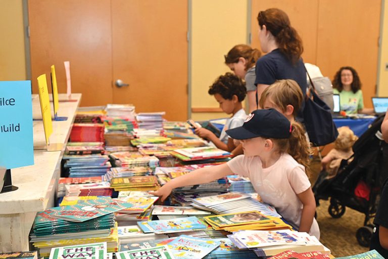 A Greener Way to Read | American Libraries Magazine