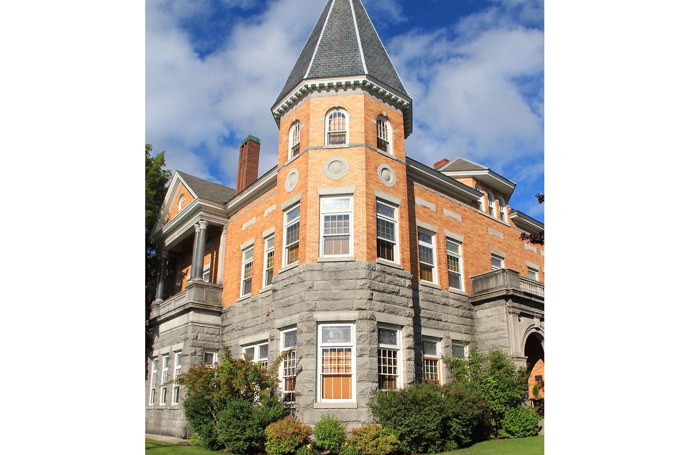 Haskell Free Library and Opera House