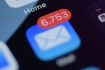 Mail app icon showing 6753 unread messages